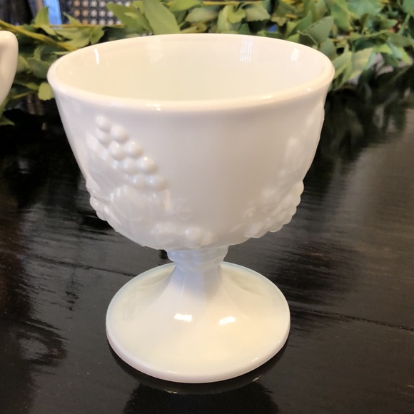 Vintage Colony Harvest Milk Glass Creamer and Sugar Set - Picture 7 of 11